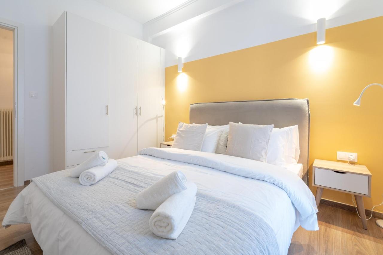 Urban Boho apartment in Koukaki Athena Bagian luar foto